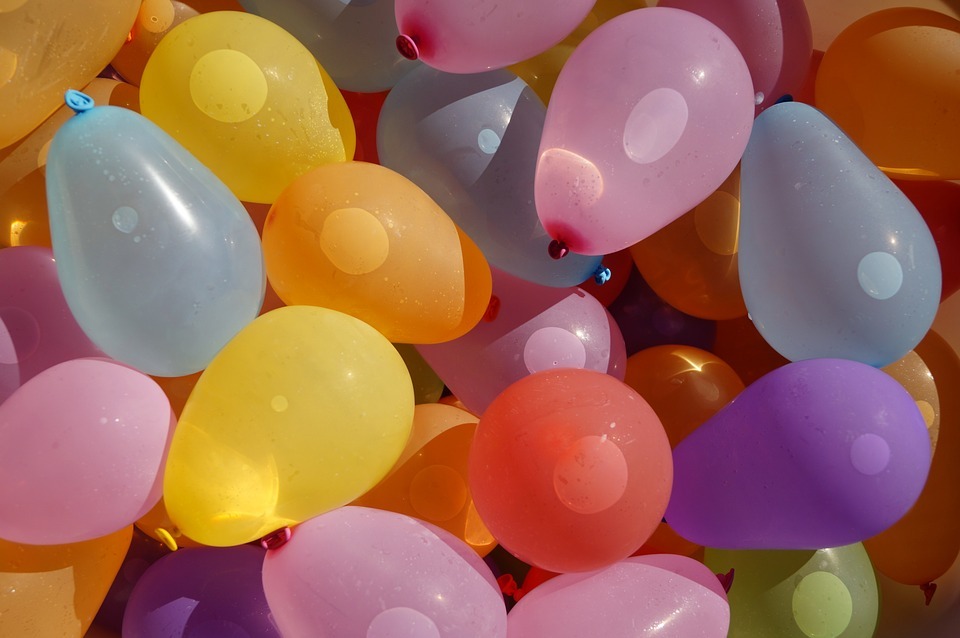 different colored water-filled balloons