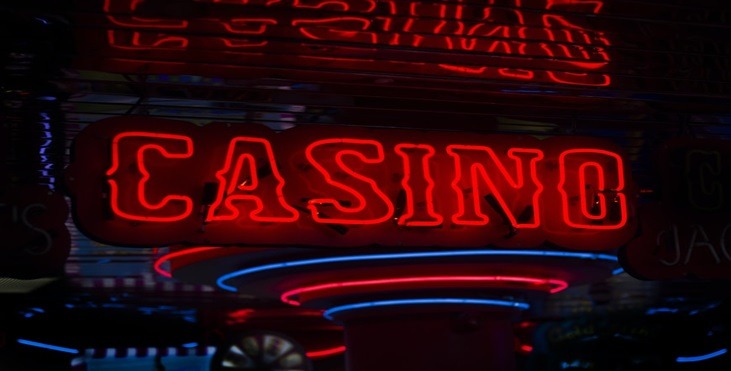 How Do Online Casinos Make Money